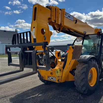 2017 JCB 510-56 - Heavy Equipment