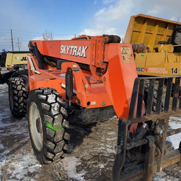 2013 JLG Skytrak 842 Telehandler - Heavy Equipment
