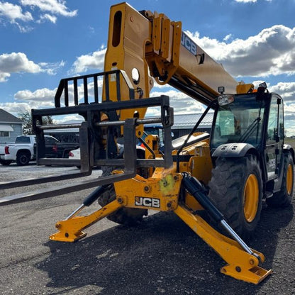 2017 JCB 510-56 - Heavy Equipment